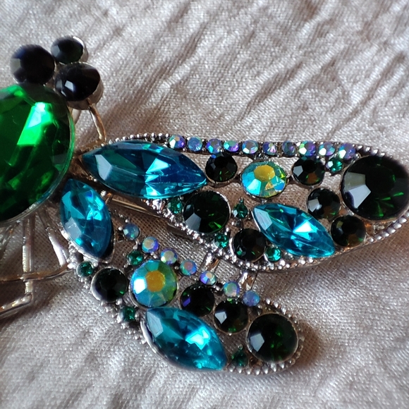 Rhinestone Oversized Huge Dragonfly Brooch Pendant Emerald Green Aqua Silver NEW - Picture 6 of 6